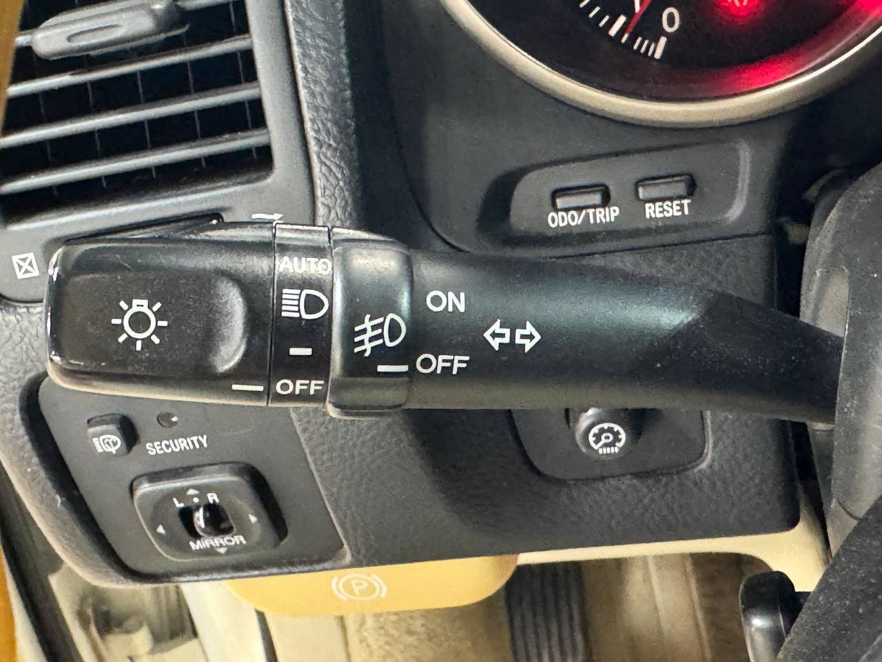 Used 2004 Lexus SC 430 Convertible RWD image 18