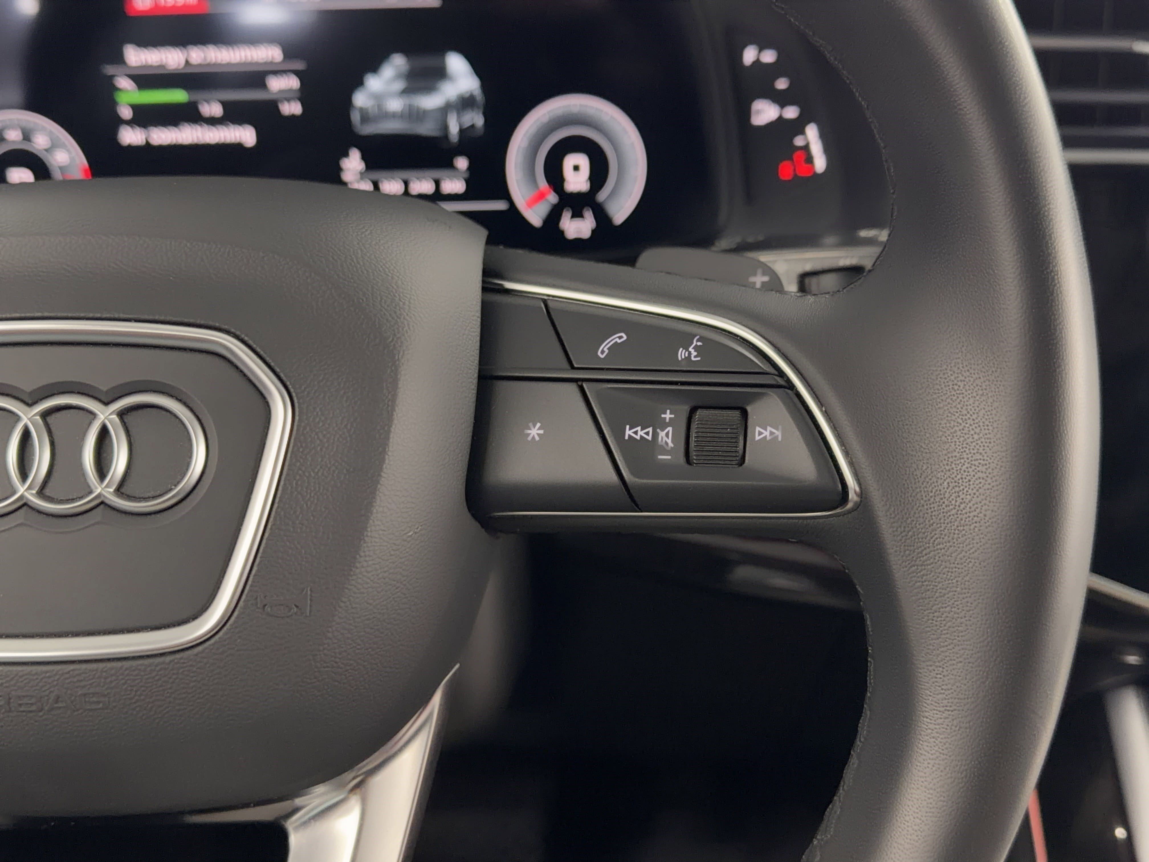 Certified 2023 Audi Q7 3.0T Premium Plus image 22