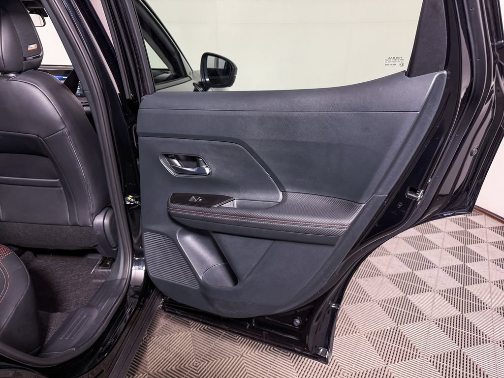 Certified 2025 Nissan Kicks SR w/ SR Premium Package AWD/4WD image 45