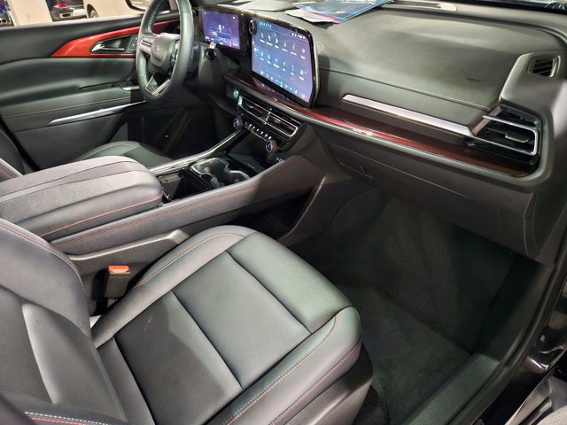 Used 2024 Chevrolet Traverse Z71 AWD/4WD image 19