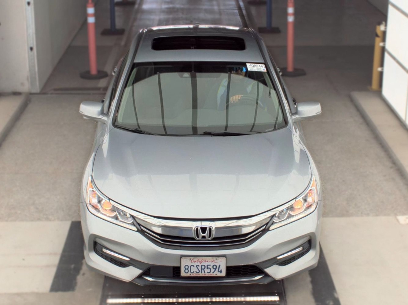 Used 2017 Honda Accord EX-L image 2