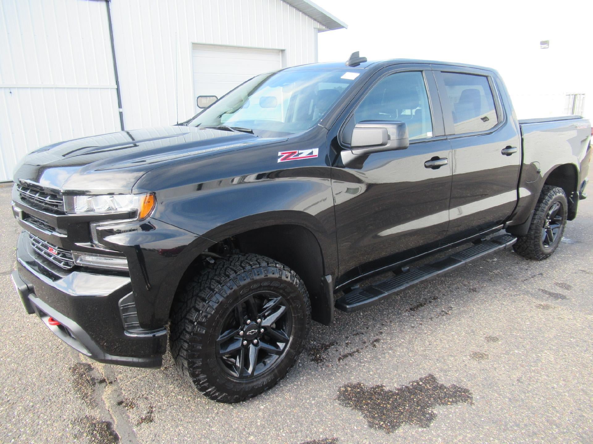 Used 2021 Chevrolet Silverado 1500 LT Trail Boss w/ Bed Protection Package AWD/4WD image 1