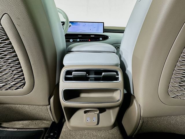 Certified 2026 Genesis GV70 2.5T Advanced image 27