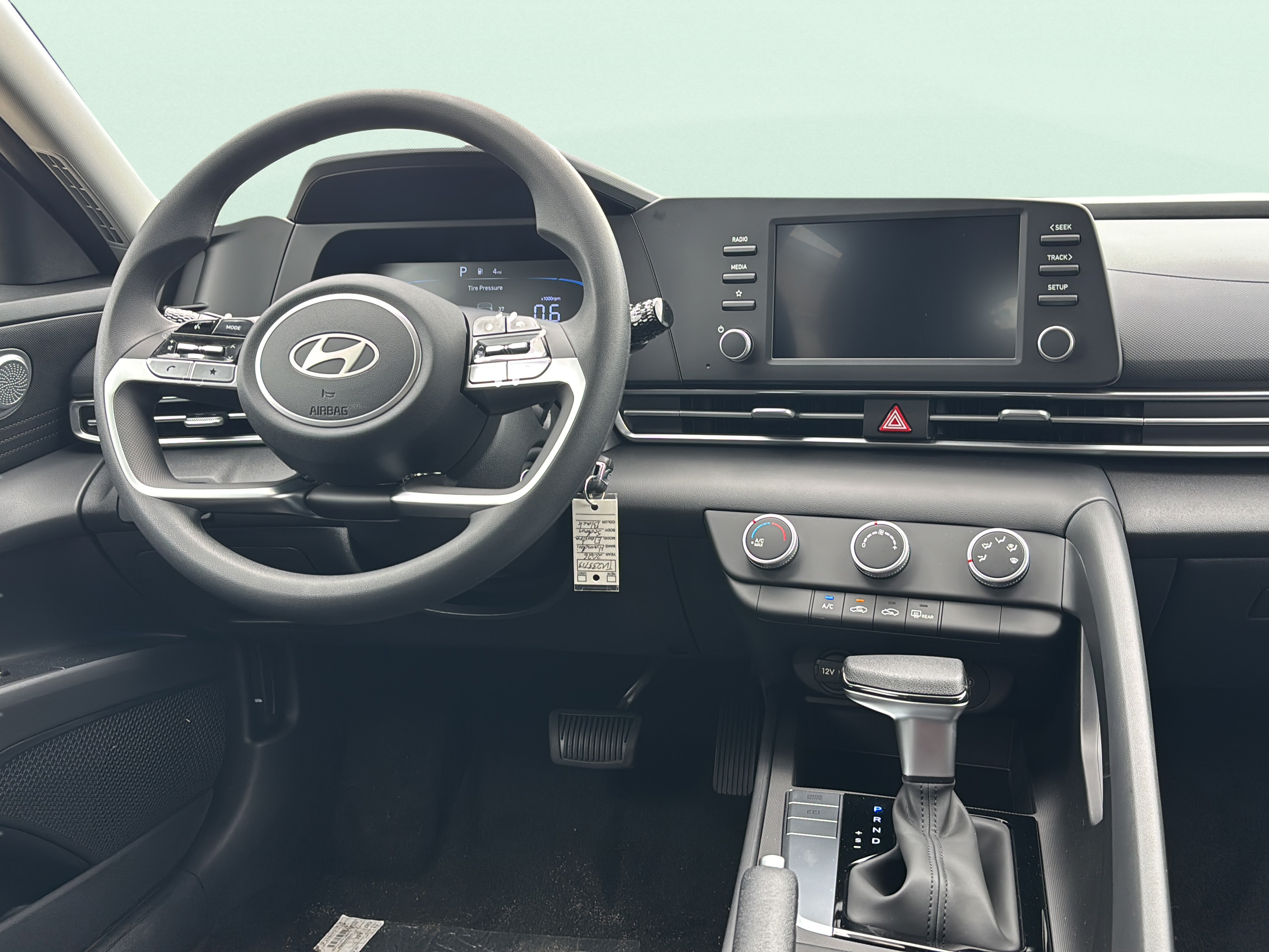 New 2026 Hyundai Elantra SE FWD image 10