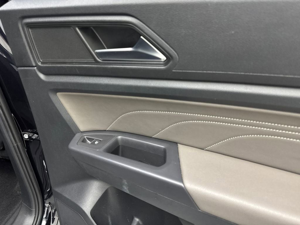 Used 2022 Volkswagen Atlas SE w/ Panoramic Sunroof Package FWD image 47