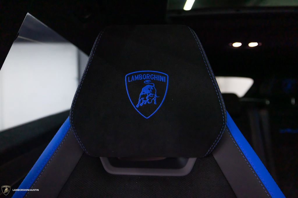 Used 2024 Lamborghini Urus Performante AWD/4WD image 49