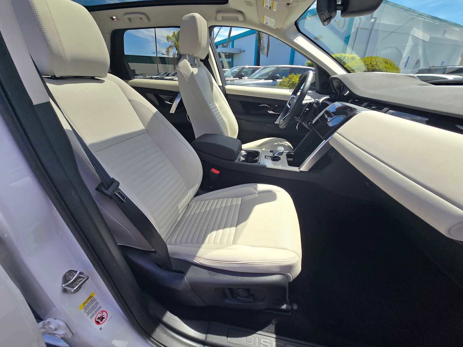 Certified 2025 Land Rover Discovery Sport S image 11