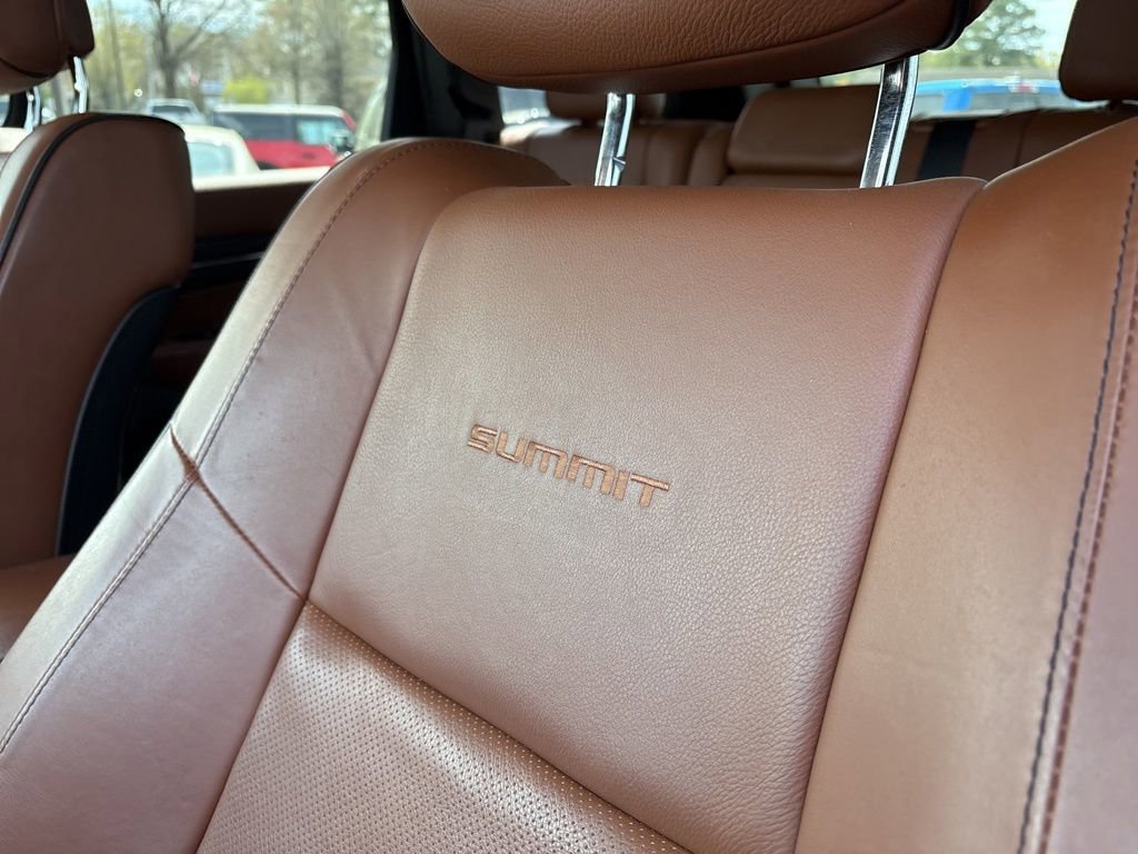 Used 2016 Jeep Grand Cherokee Summit w/ Platinum Series Group image 16