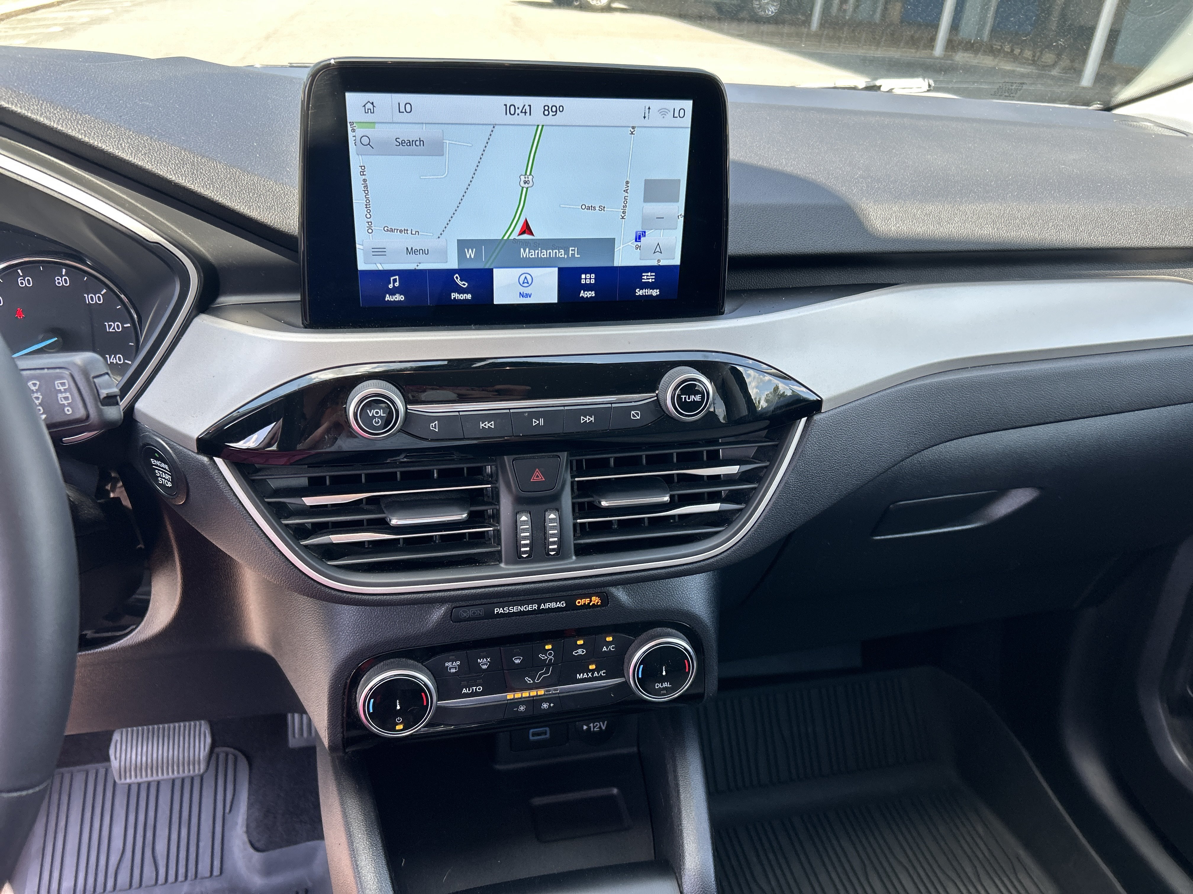 Used 2022 Ford Escape SE w/ Convenience Package FWD image 11