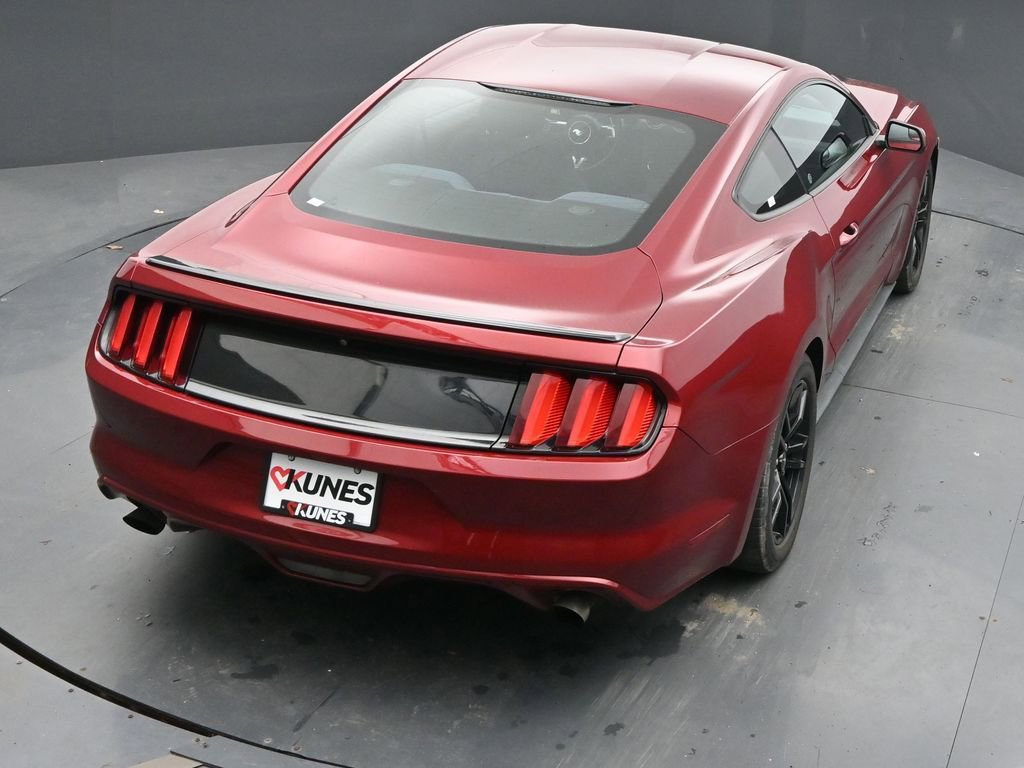 Used 2017 Ford Mustang Coupe RWD image 29