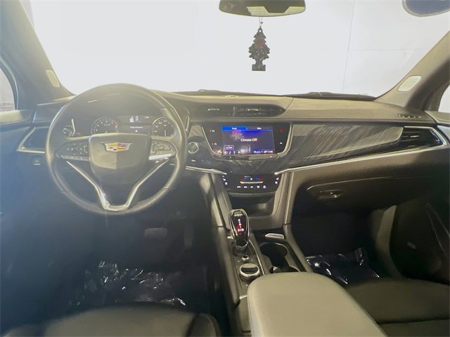 Used 2024 Cadillac XT6 Premium Luxury image 27
