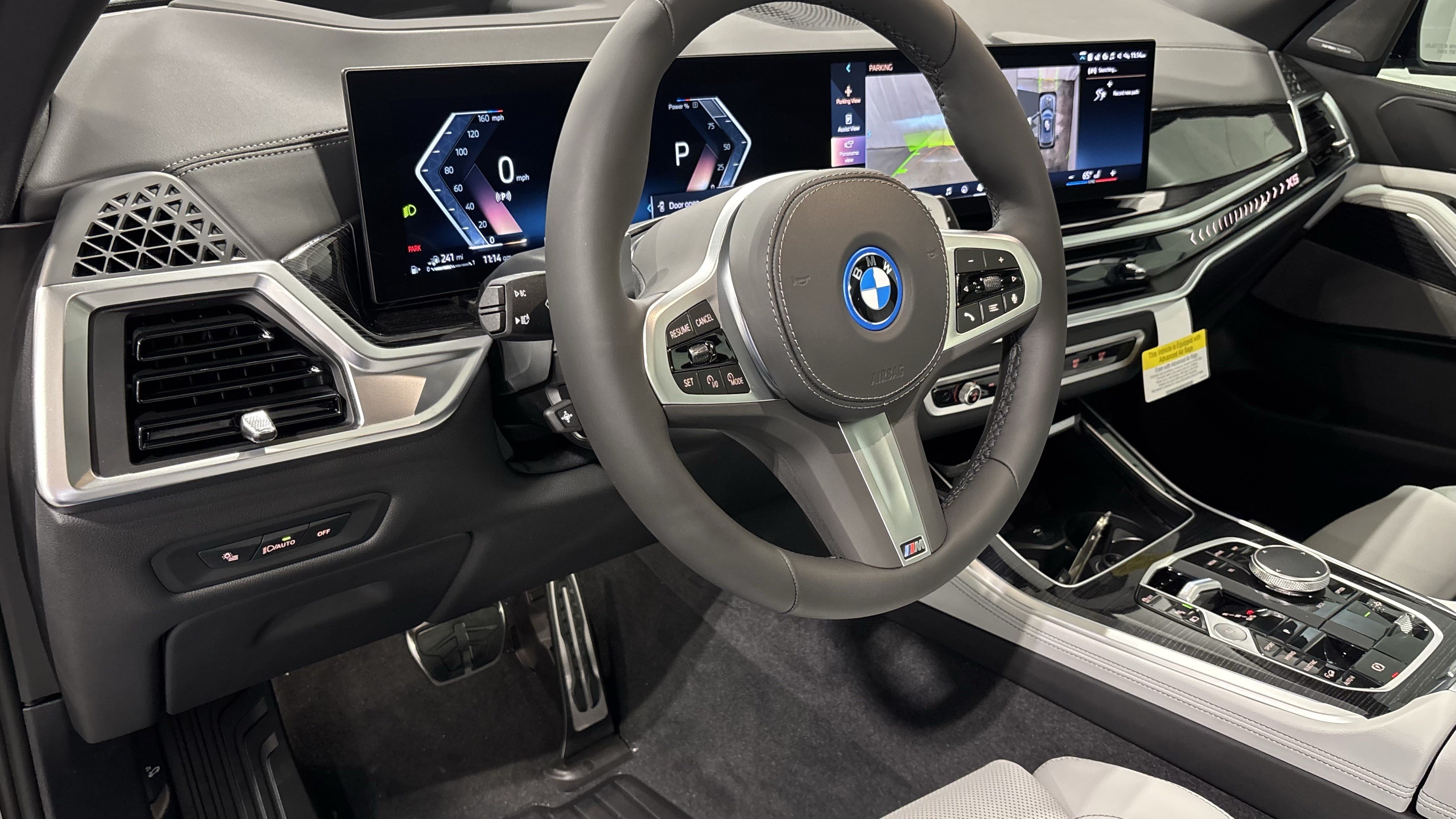 New 2026 BMW X5 xDrive50e w/ M Sport Package AWD/4WD image 13