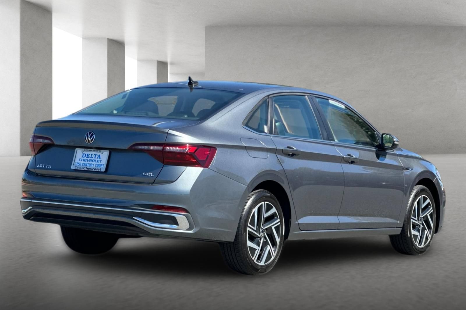 Used 2022 Volkswagen Jetta SEL FWD image 4