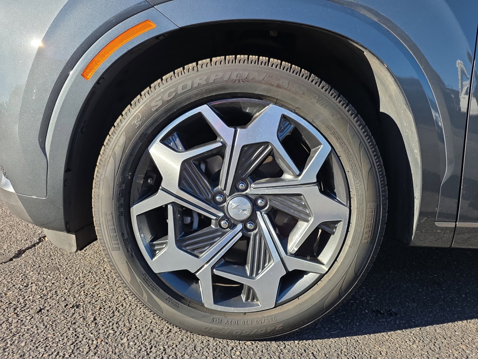 Used 2022 Hyundai Palisade Calligraphy image 11