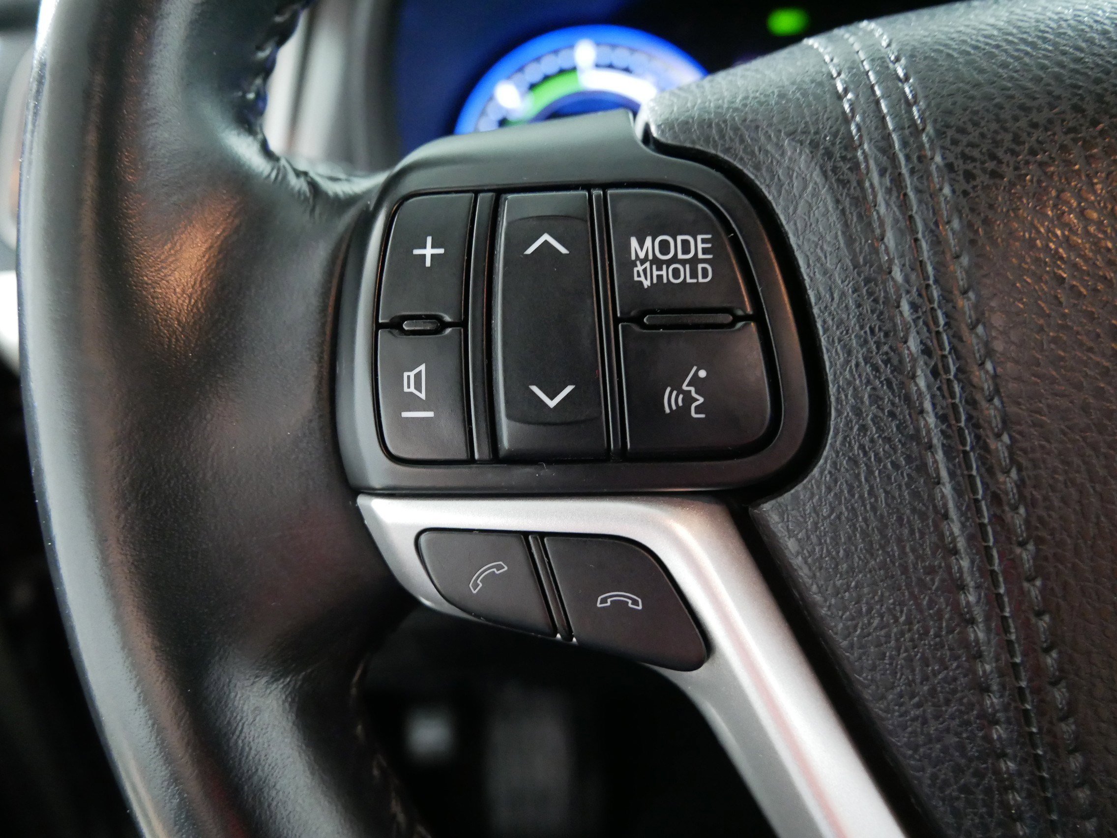 Used 2017 Toyota Highlander Limited AWD/4WD image 27