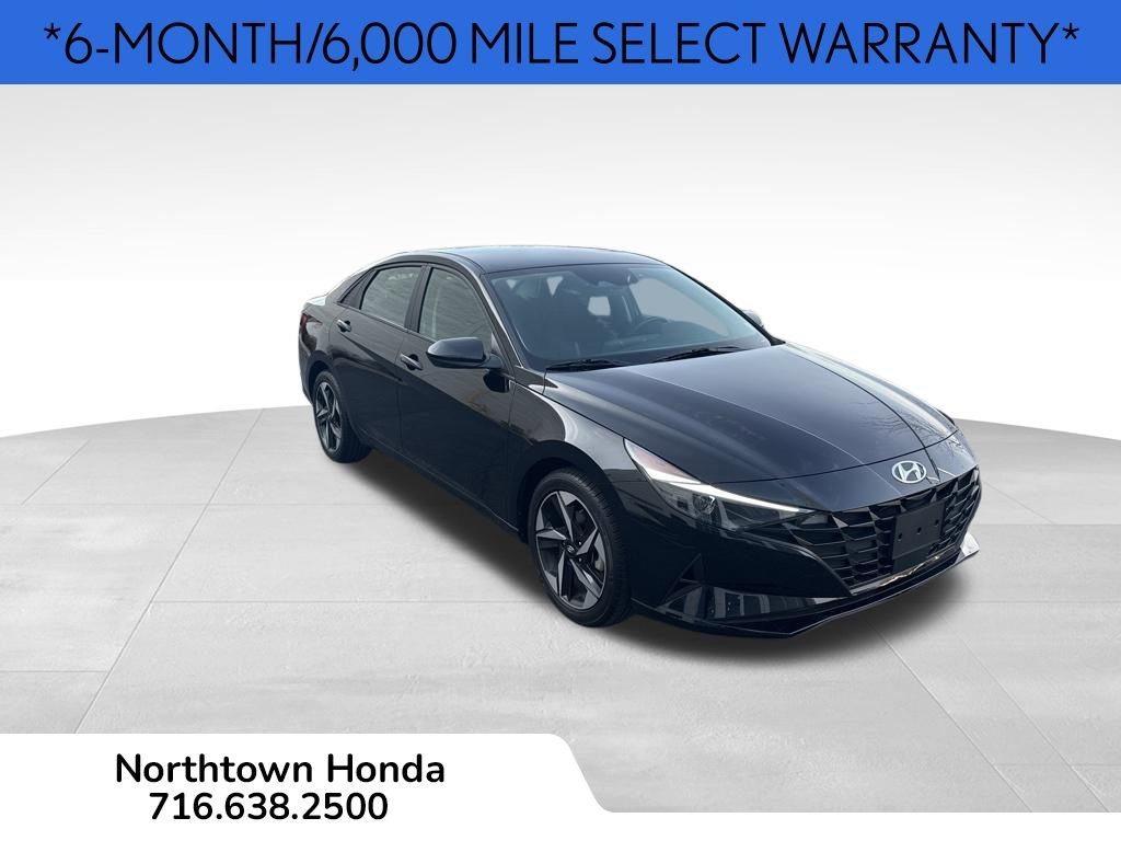 Used 2023 Hyundai Elantra SEL w/ Convenience Package FWD image 2