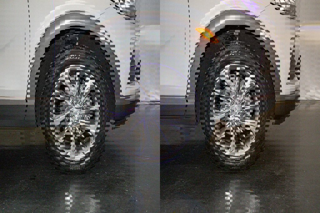 Certified 2023 Buick Encore GX Essence w/ Experience Buick Package image 9