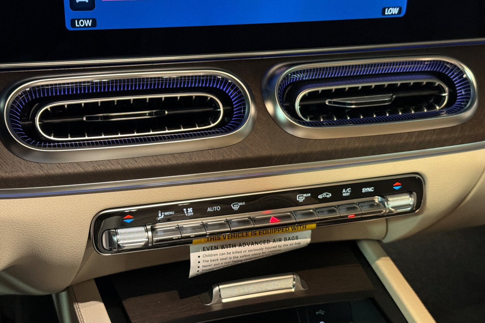 New 2027 Mercedes-Benz GLS 450 4MATIC image 18