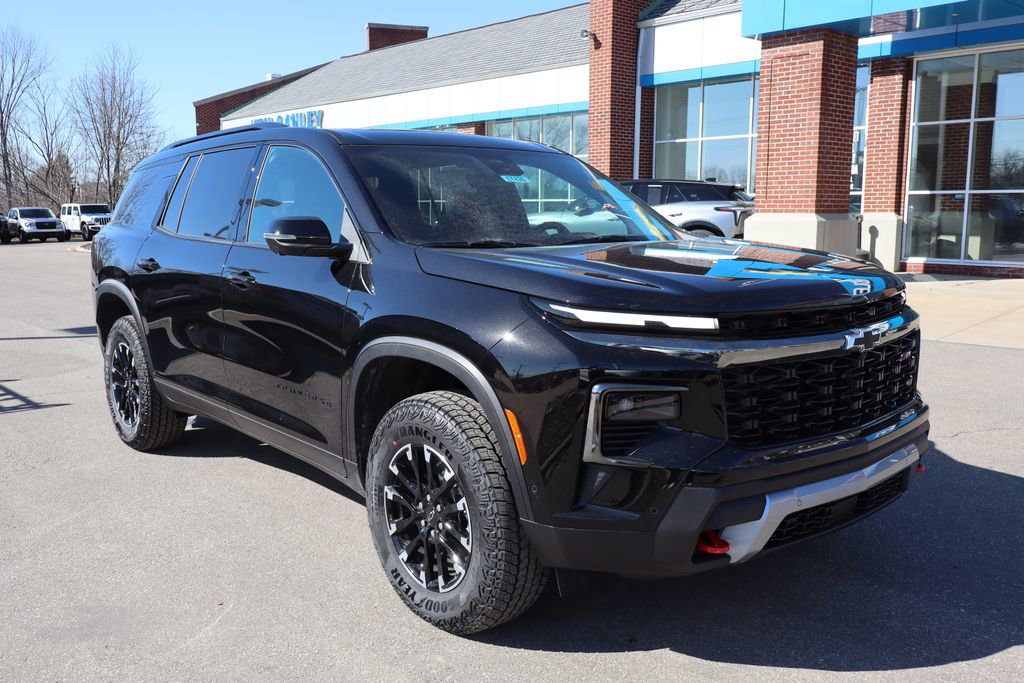 New 2026 Chevrolet Traverse Z71 w/ Enhanced Driving Package image 3