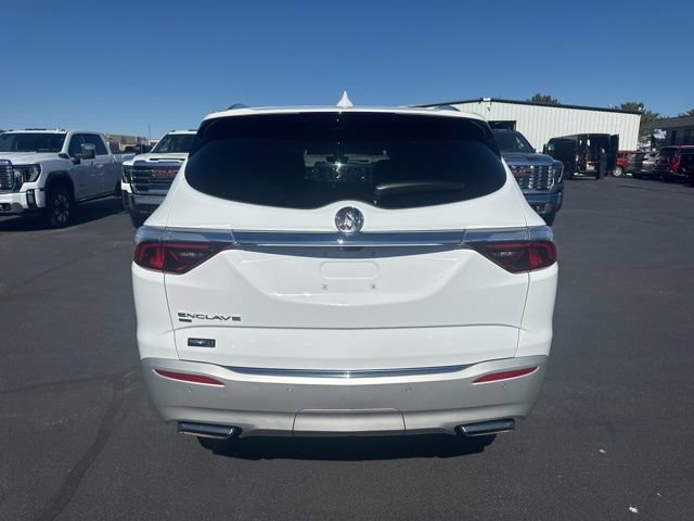 Used 2024 Buick Enclave Premium image 4