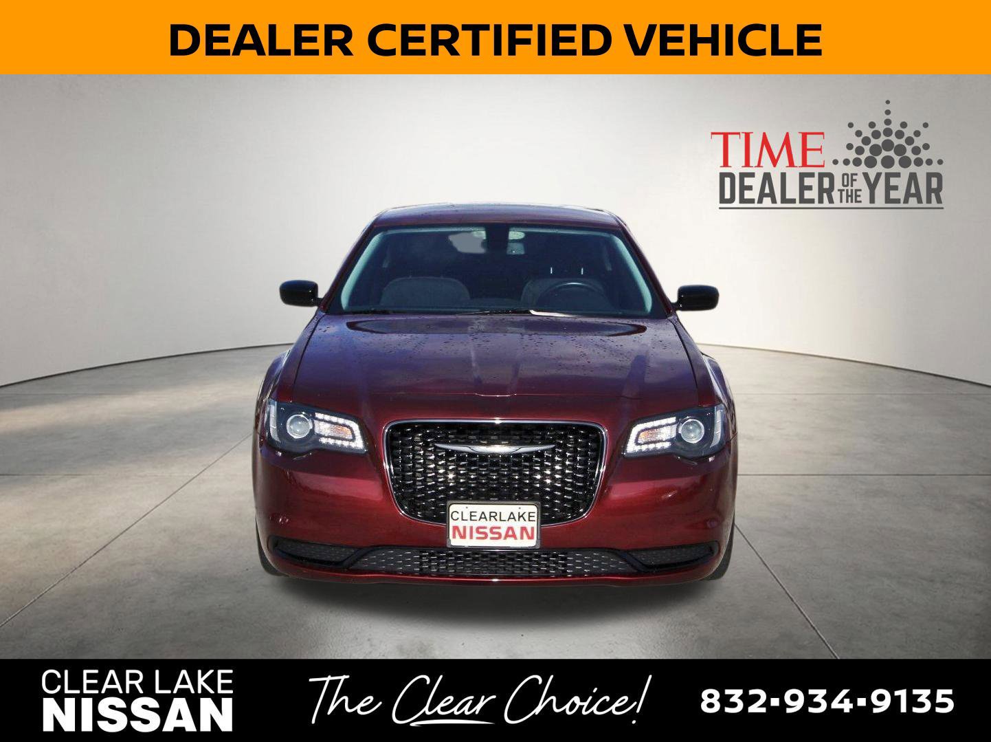 Used 2022 Chrysler 300 Touring w/ Sport Appearance Package RWD image 3