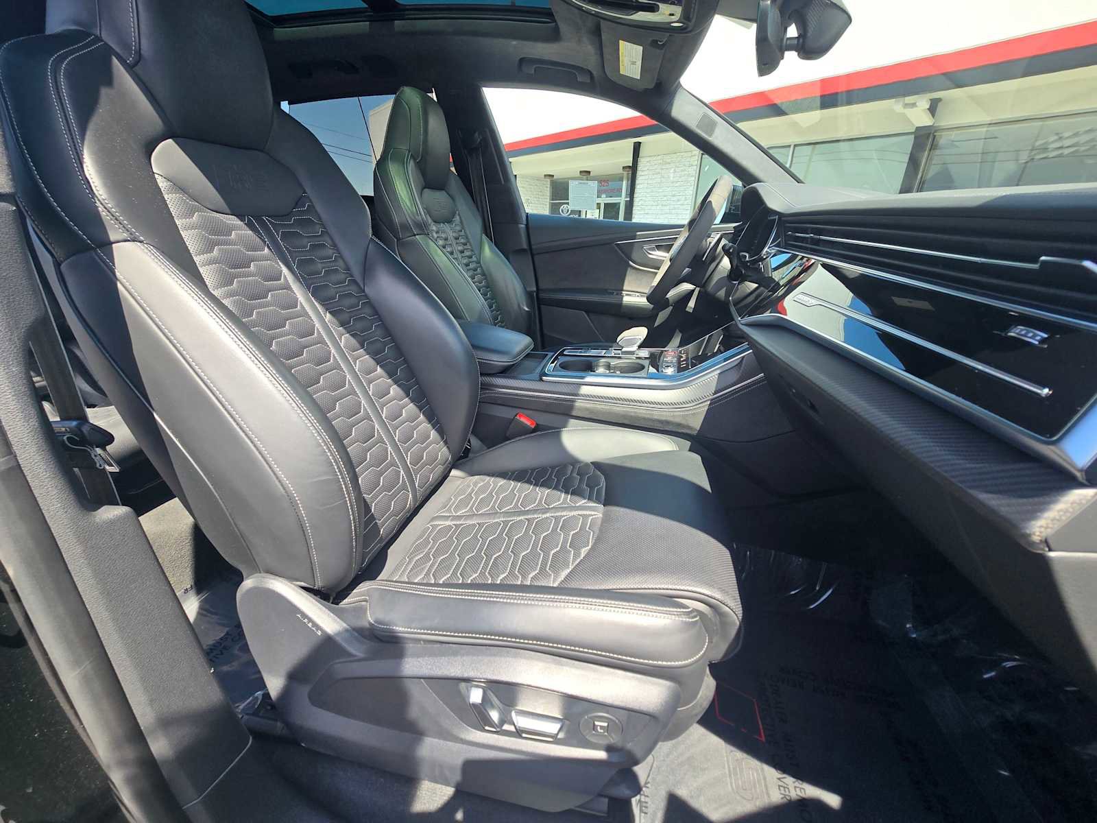 Used 2024 Audi RS Q8 AWD/4WD image 10