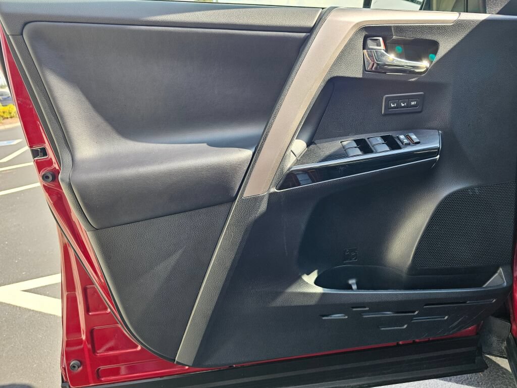 Used 2018 Toyota RAV4 Limited w/ All Weather Liner Package AWD/4WD image 19