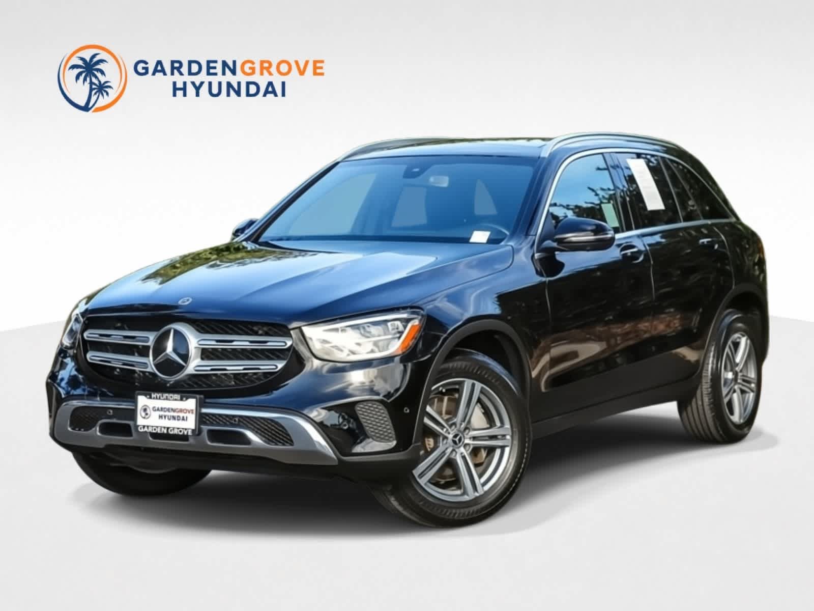 Used 2021 Mercedes-Benz GLC 300 4MATIC image 1