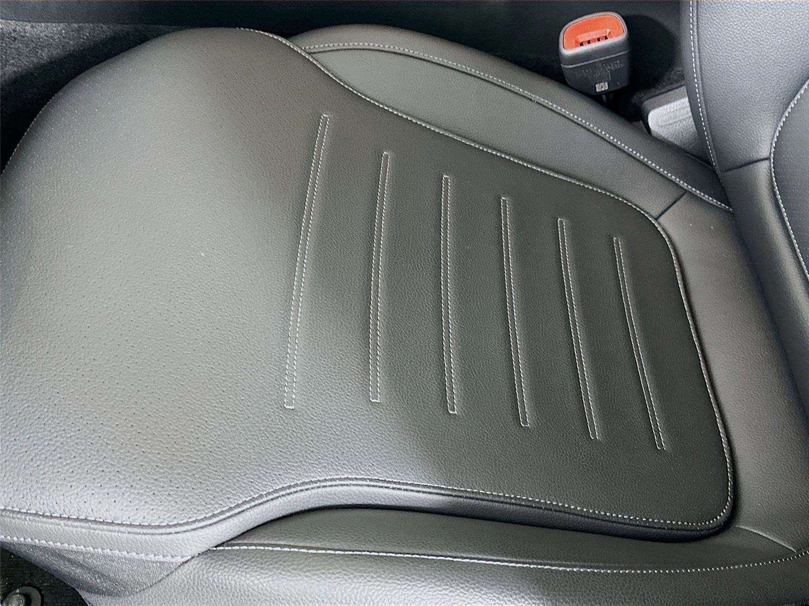 Certified 2025 Mercedes-Benz C 300 4MATIC Sedan image 24