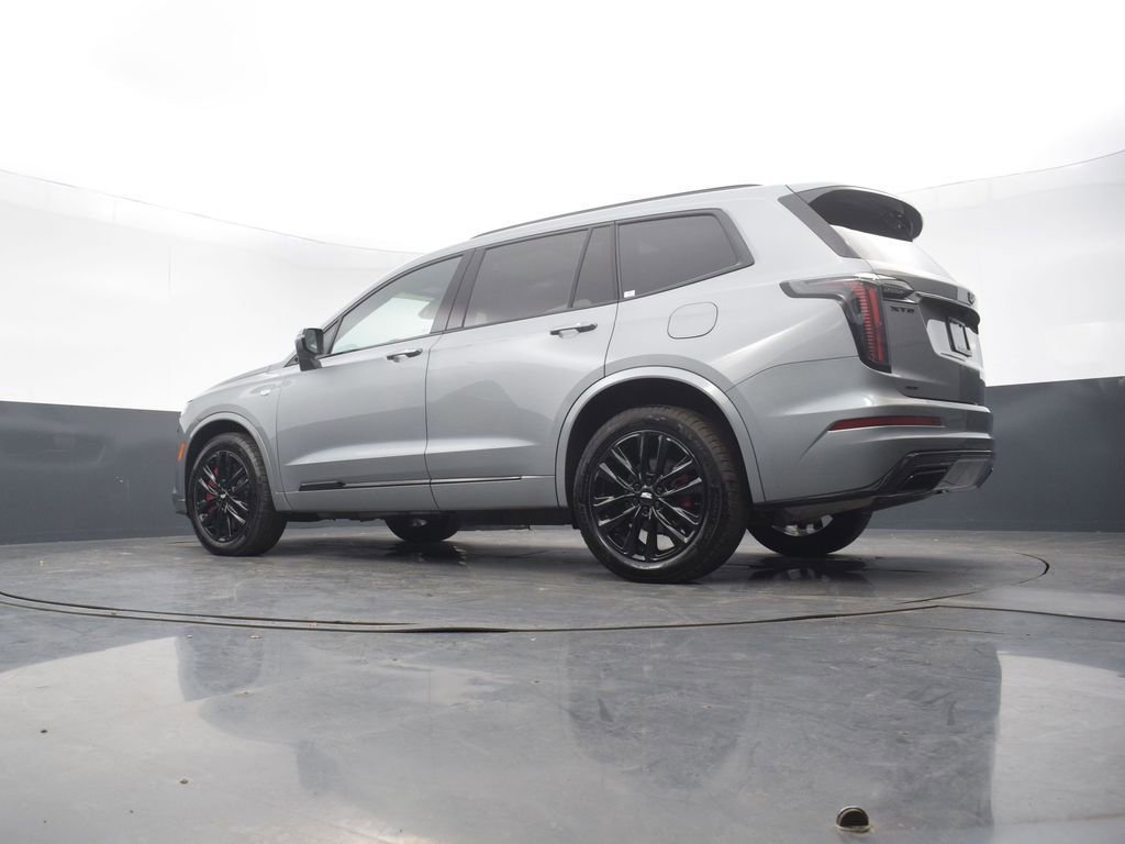 Used 2024 Cadillac XT6 Sport w/ LPO, ONYX Package image 49
