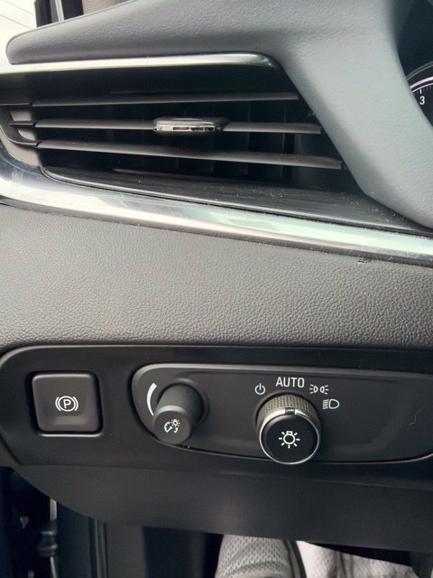 Used 2021 Buick Enclave Premium w/ Surround and Sites Package AWD/4WD image 18
