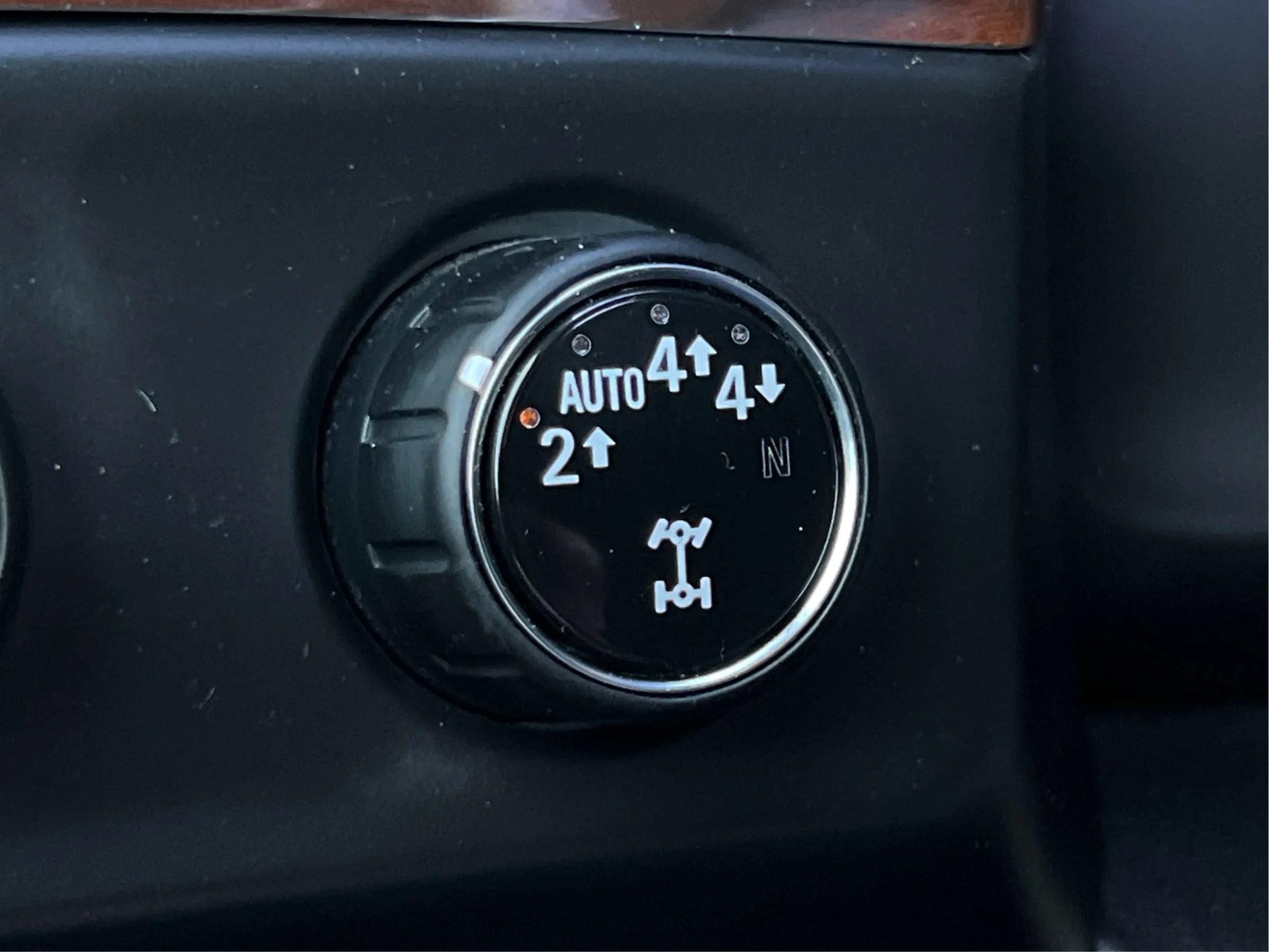 Used 2018 Cadillac Escalade Luxury AWD/4WD image 33