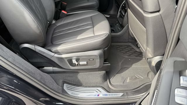 Used 2024 BMW X7 xDrive40i w/ Executive Package AWD/4WD image 58