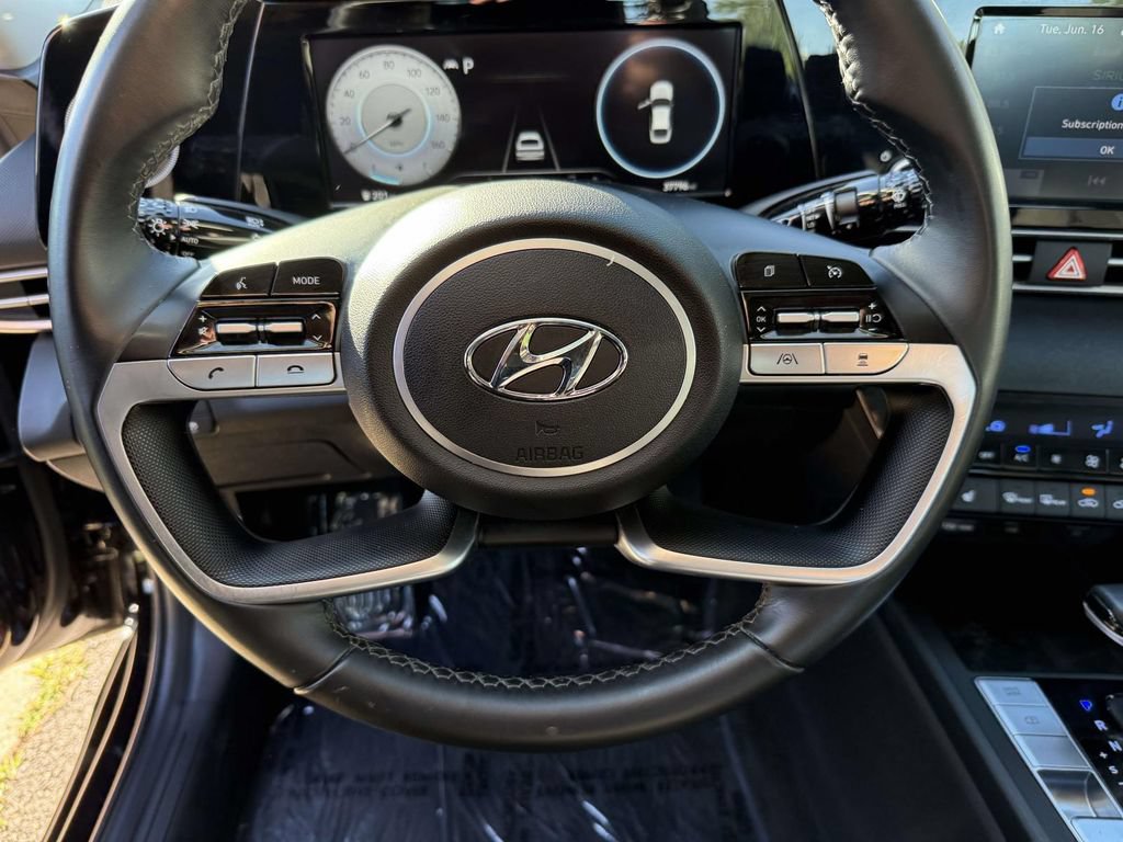 Used 2021 Hyundai Elantra SEL w/ Convenience Package FWD image 19