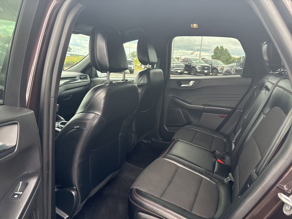 Used 2023 Ford Escape ST-Line w/ Tech Pack #1 AWD/4WD image 23