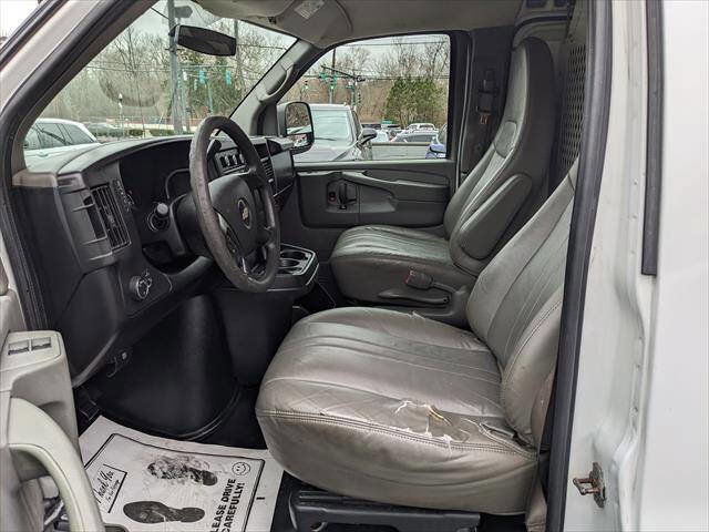 Used 2013 Chevrolet Express 1500 RWD image 8
