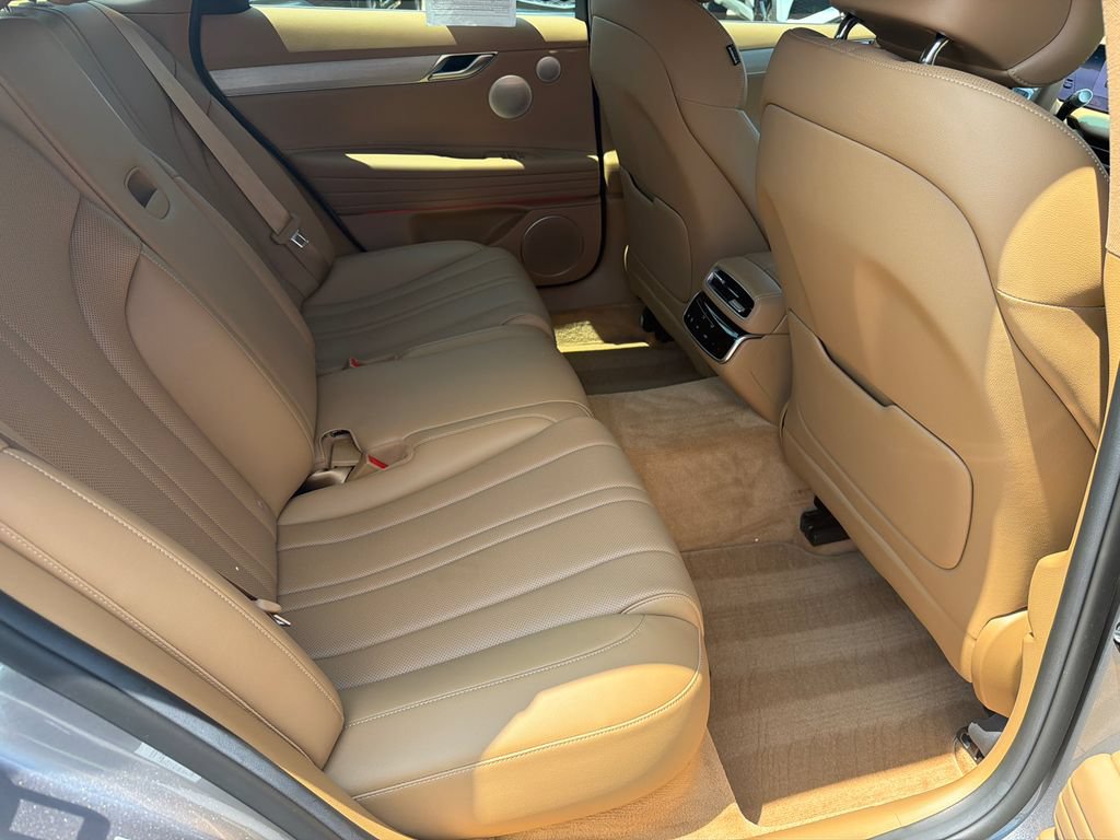 Used 2025 Genesis G80 2.5T Advanced AWD/4WD image 17