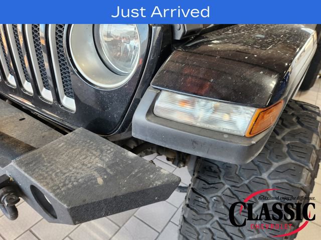 Used 2020 Jeep Wrangler Unlimited Sahara AWD/4WD image 10