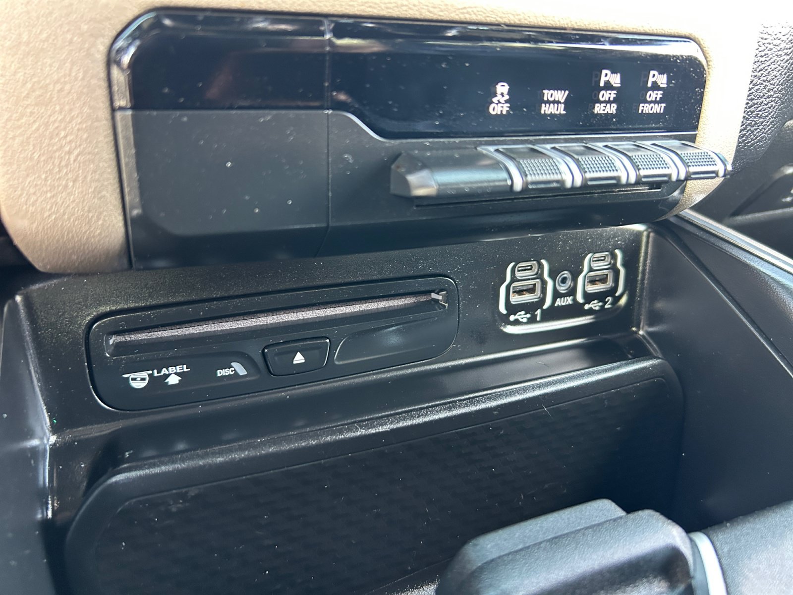 Used 2019 RAM 1500 Laramie w/ Sport Appearance Package AWD/4WD image 31