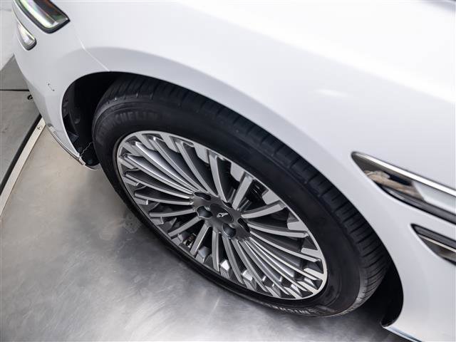 Used 2023 Genesis Electrified G80 image 12