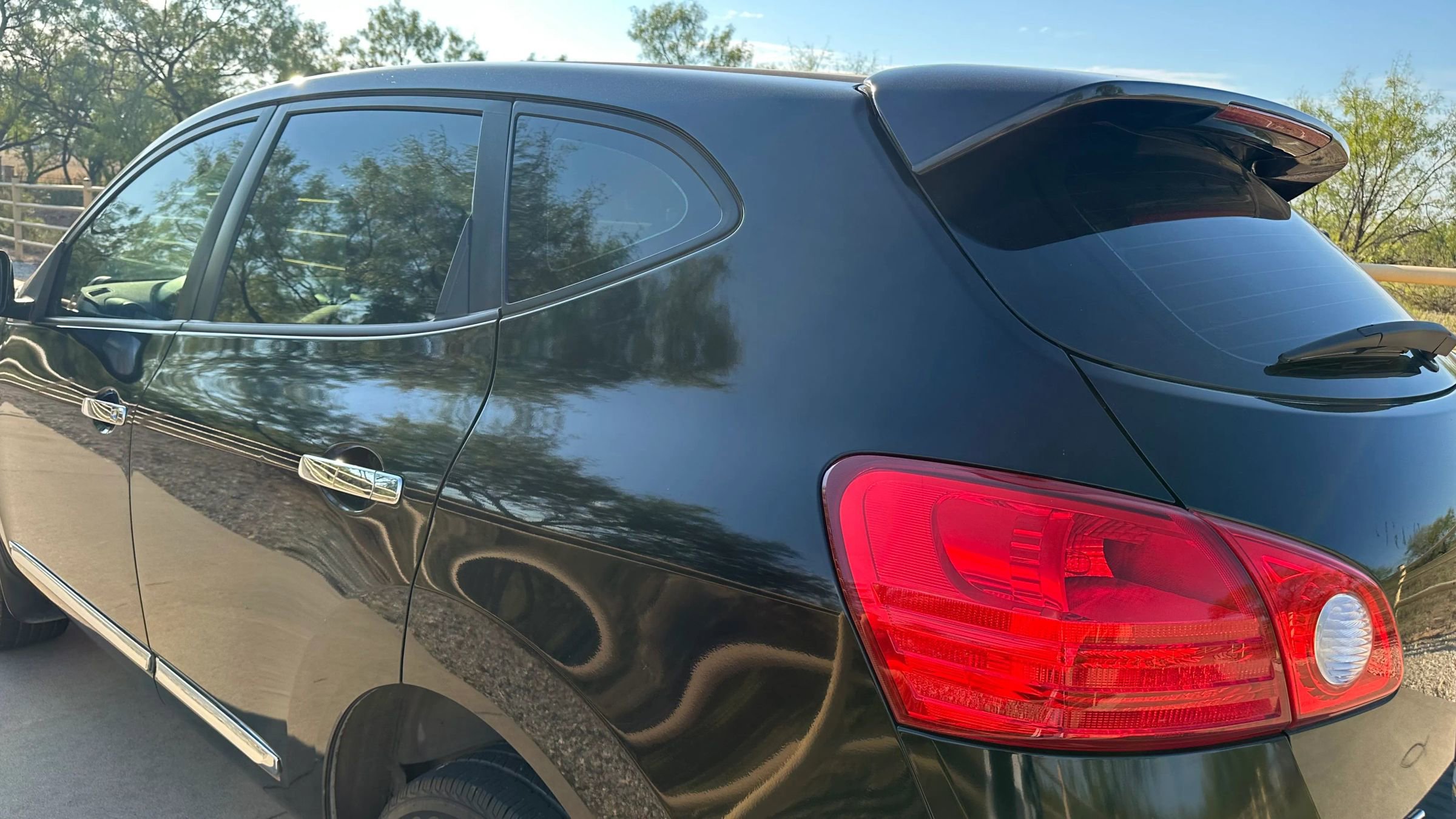 Used 2011 Nissan Rogue S image 13