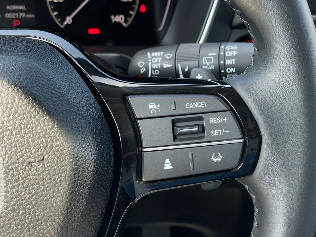 Certified 2025 Honda Pilot Touring image 14