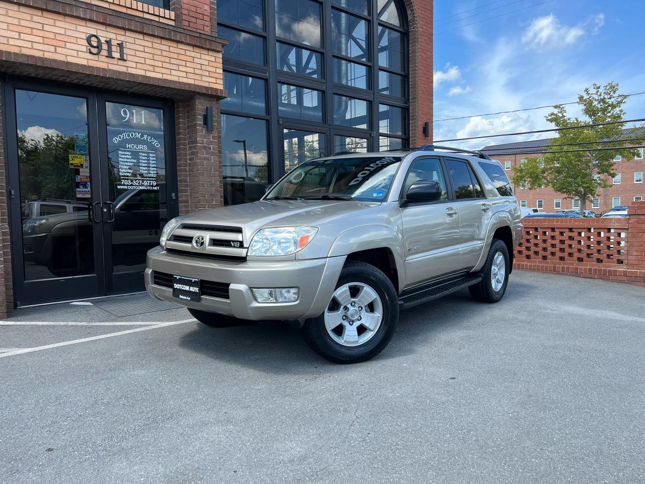 Used 2003 Toyota 4Runner SR5 AWD/4WD image 2
