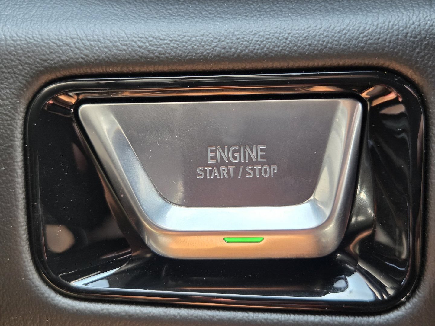 New 2026 GMC Yukon XL Elevation AWD/4WD image 37