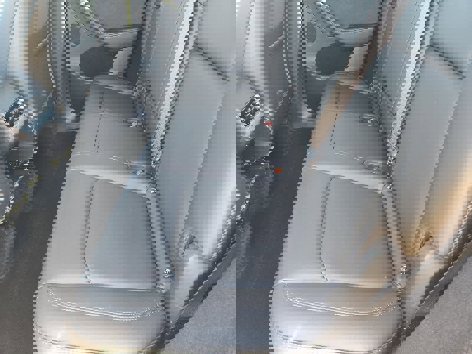 Used 2023 Tesla Model Y Long Range image 17