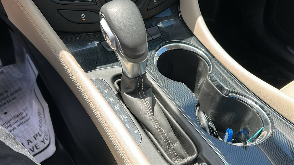 Used 2017 Buick Envision Essence w/ LPO, Hit The Road Package AWD/4WD image 19