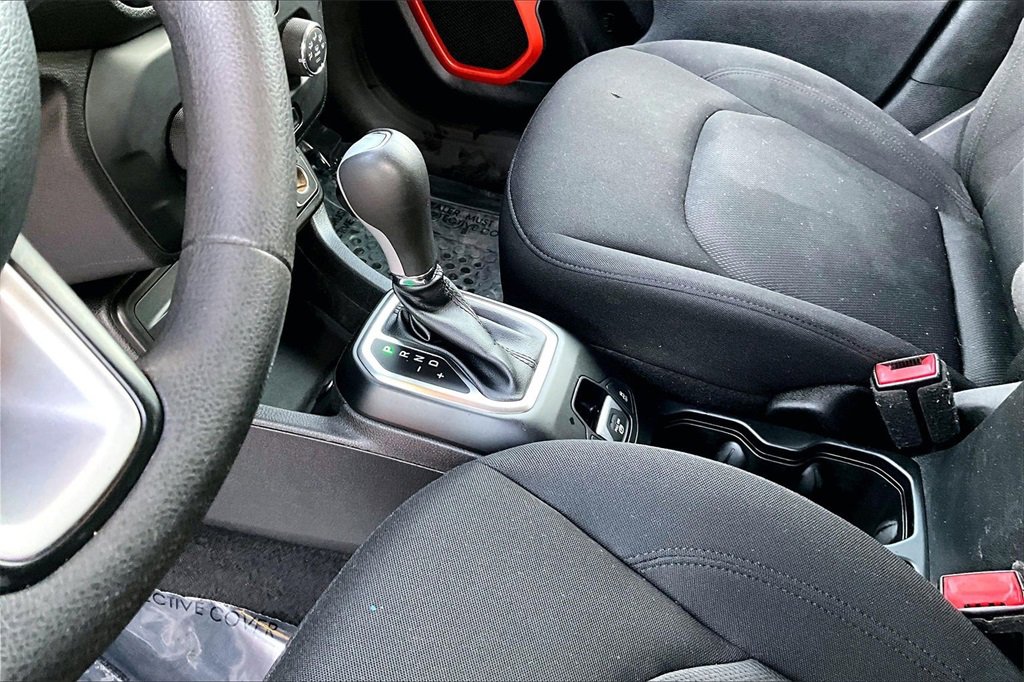 Used 2018 Jeep Renegade Sport w/ Power & Air Group image 18