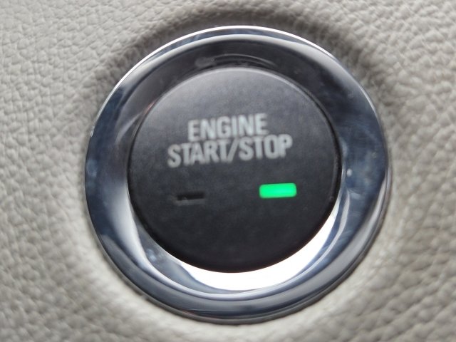 Used 2013 Cadillac SRX Performance w/ Driver Awareness Package image 22