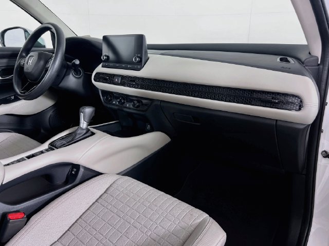 Used 2024 Honda HR-V LX image 27