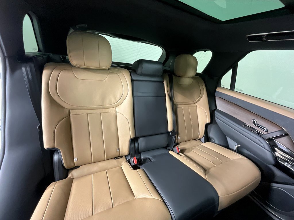 Certified 2024 Land Rover Range Rover Sport Dynamic SE image 22